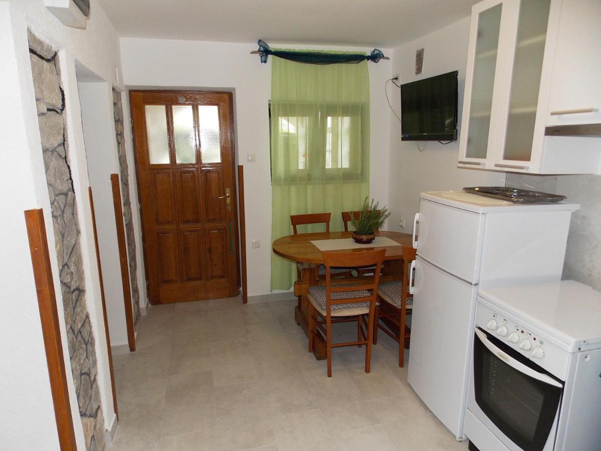 Apartments Miro Kornić Zewnętrze zdjęcie