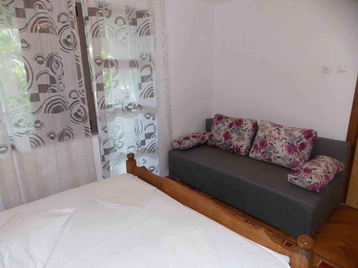 Apartments Miro Kornić Zewnętrze zdjęcie