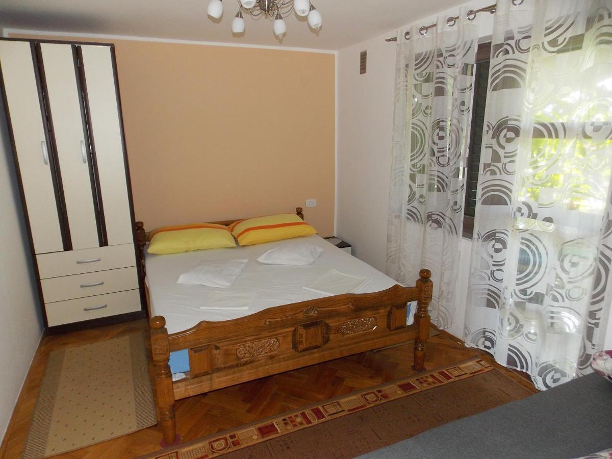 Apartments Miro Kornić Zewnętrze zdjęcie
