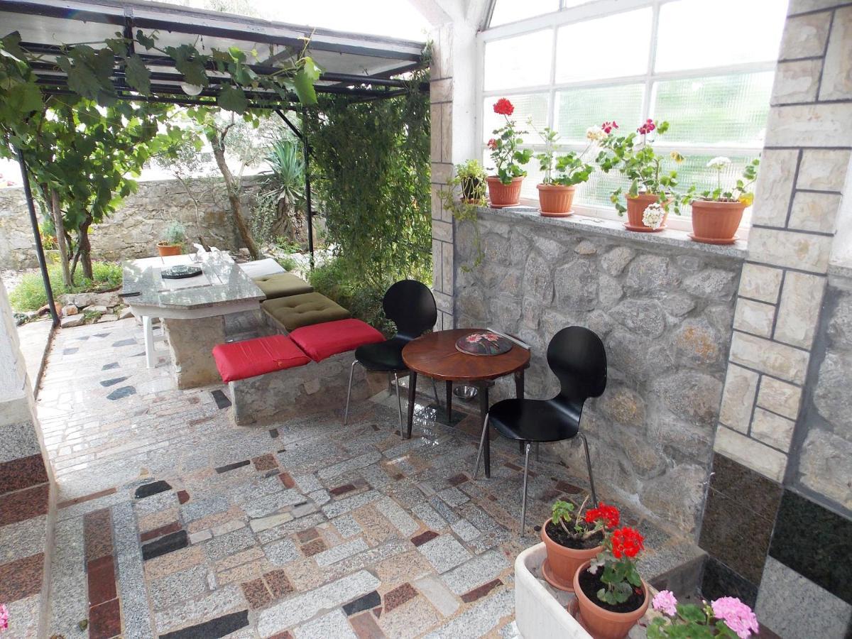 Apartments Miro Kornić Zewnętrze zdjęcie