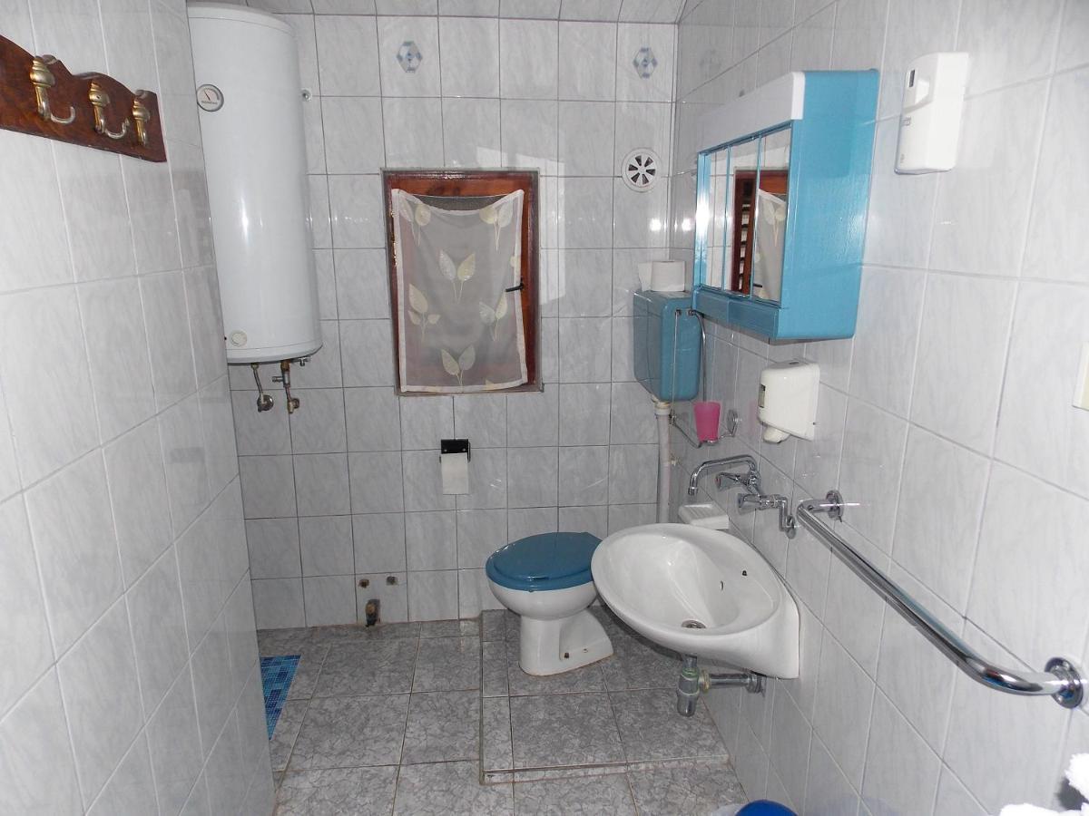 Apartments Miro Kornić Zewnętrze zdjęcie