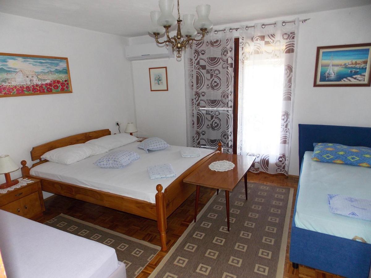Apartments Miro Kornić Zewnętrze zdjęcie