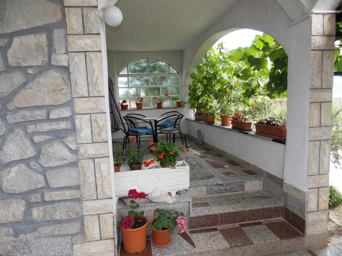 Apartments Miro Kornić Zewnętrze zdjęcie