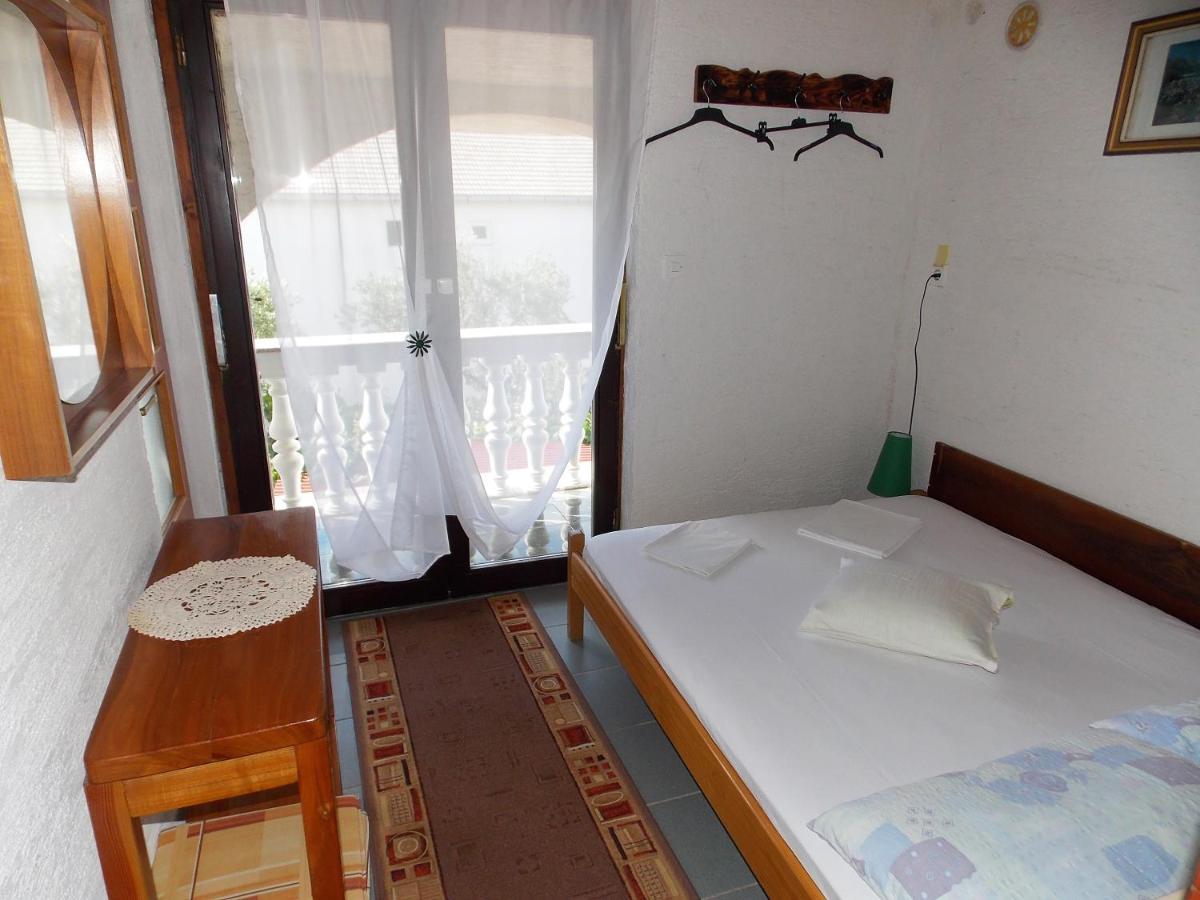 Apartments Miro Kornić Zewnętrze zdjęcie
