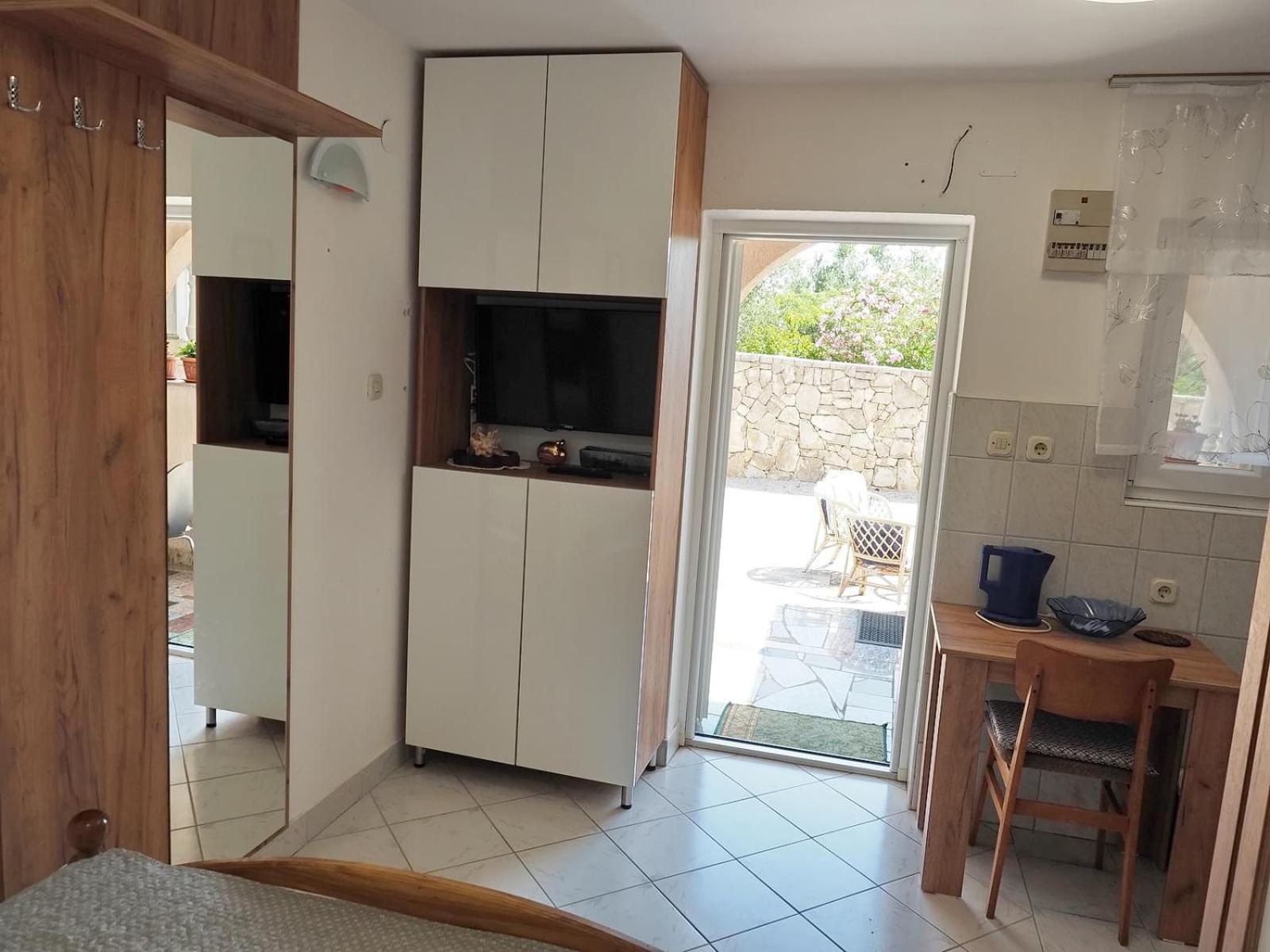 Apartments Miro Kornić Zewnętrze zdjęcie